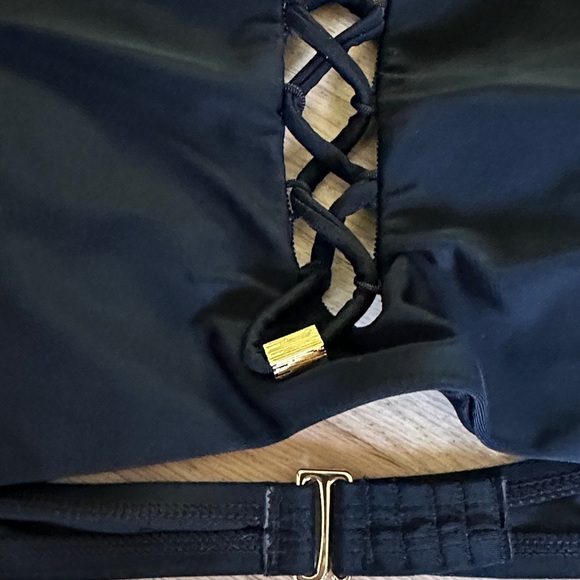 La Vie en Rose - Black Halter Bikini Top with Lace-Up Front - Large - Picture 3 of 8